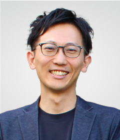 國岡 泰裕